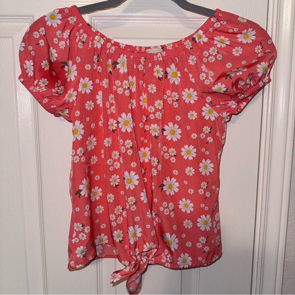 NWOT Lily Blue Girl's Shortsleeve Daisy Top with node as a beautiful accent 12